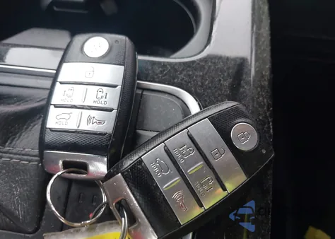 2015 Kia Sedona Sx из США, поврежденный, VIN KNDMC5C11F6065200